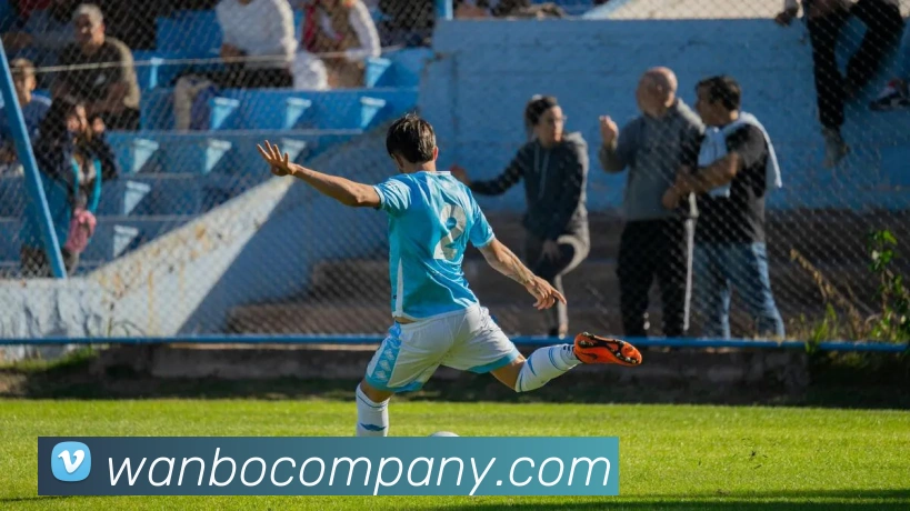 奇才主帅称米德尔顿与CJ经历丰富年轻球员应向他们学习成长