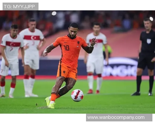 德佩31岁身价900万在巴甲闪耀世预赛6场7球助荷兰队双榜首